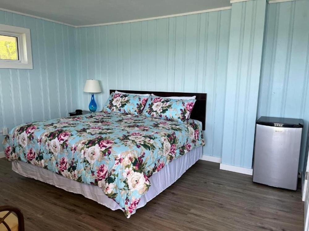 Pete's Lakefront Motel, LLC