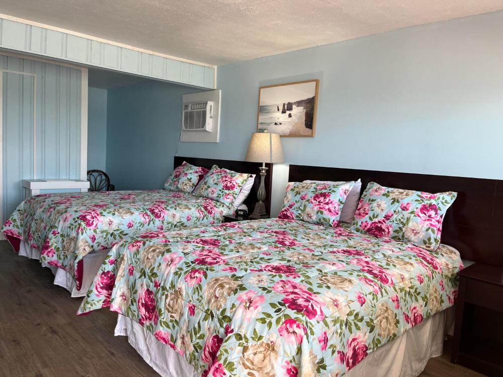 Double Room with Lake View interior